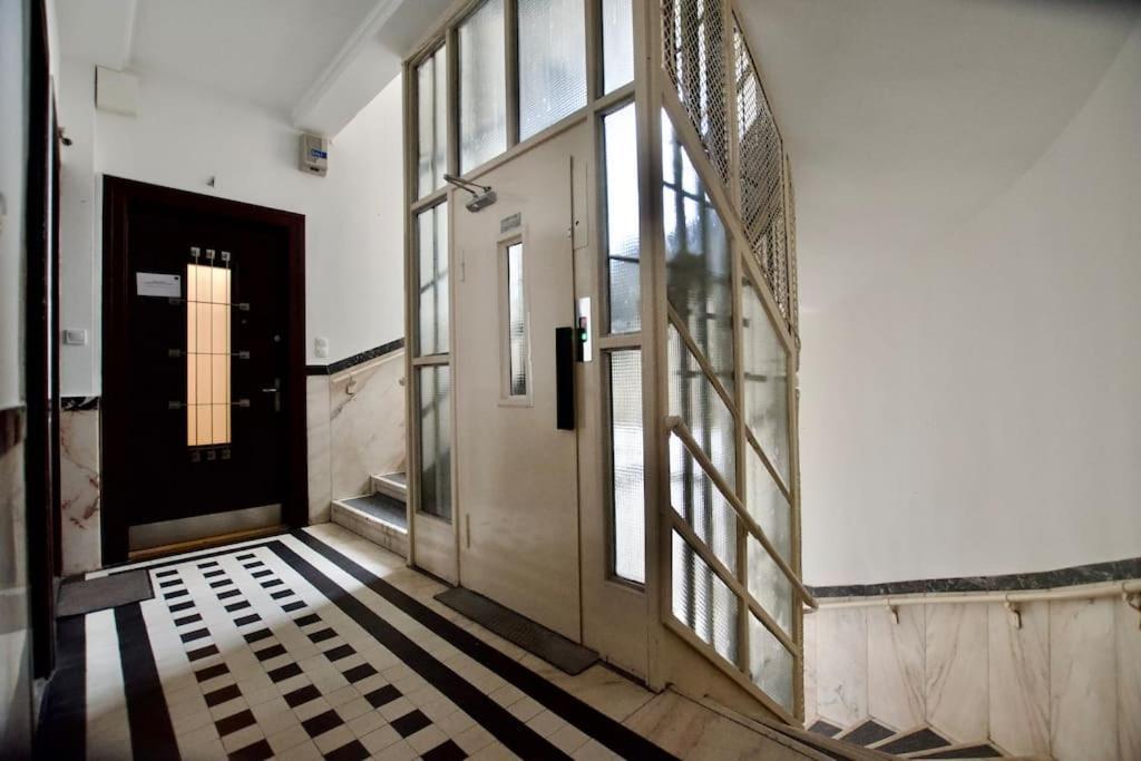 Premium Apartment By Hi - Central 2 Bedroom - Best View Budapeszt Zewnętrze zdjęcie