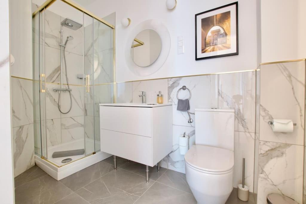 Premium Apartment By Hi - Central 2 Bedroom - Best View Budapeszt Zewnętrze zdjęcie